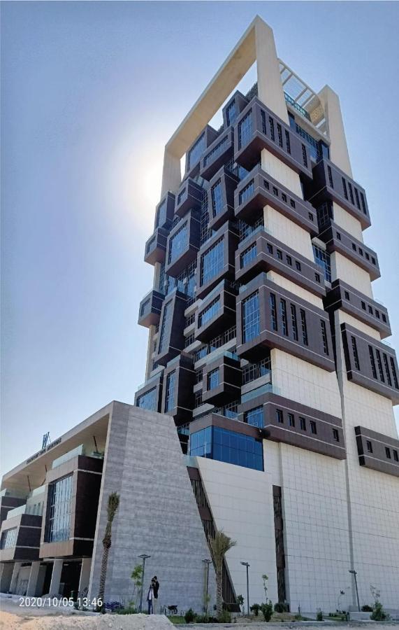 Waterfront Hotel Apartment Lusail المظهر الخارجي الصورة The building in 2018