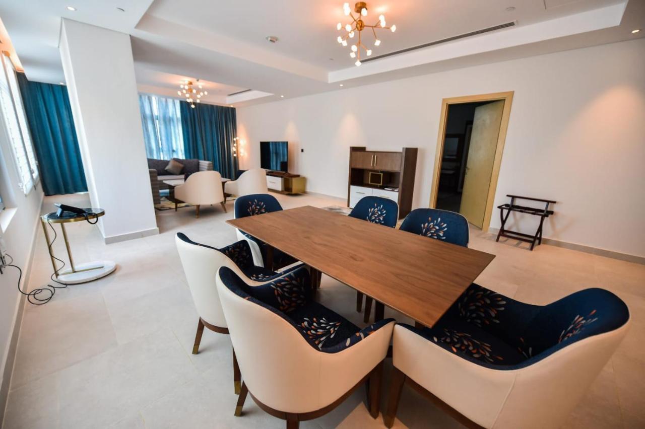 Waterfront Hotel Apartment Lusail المظهر الخارجي الصورة A suite at the hotel
