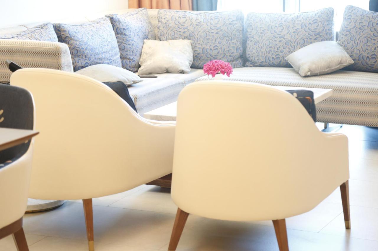 Waterfront Hotel Apartment Lusail المظهر الخارجي الصورة The interior of a suite at the hotel